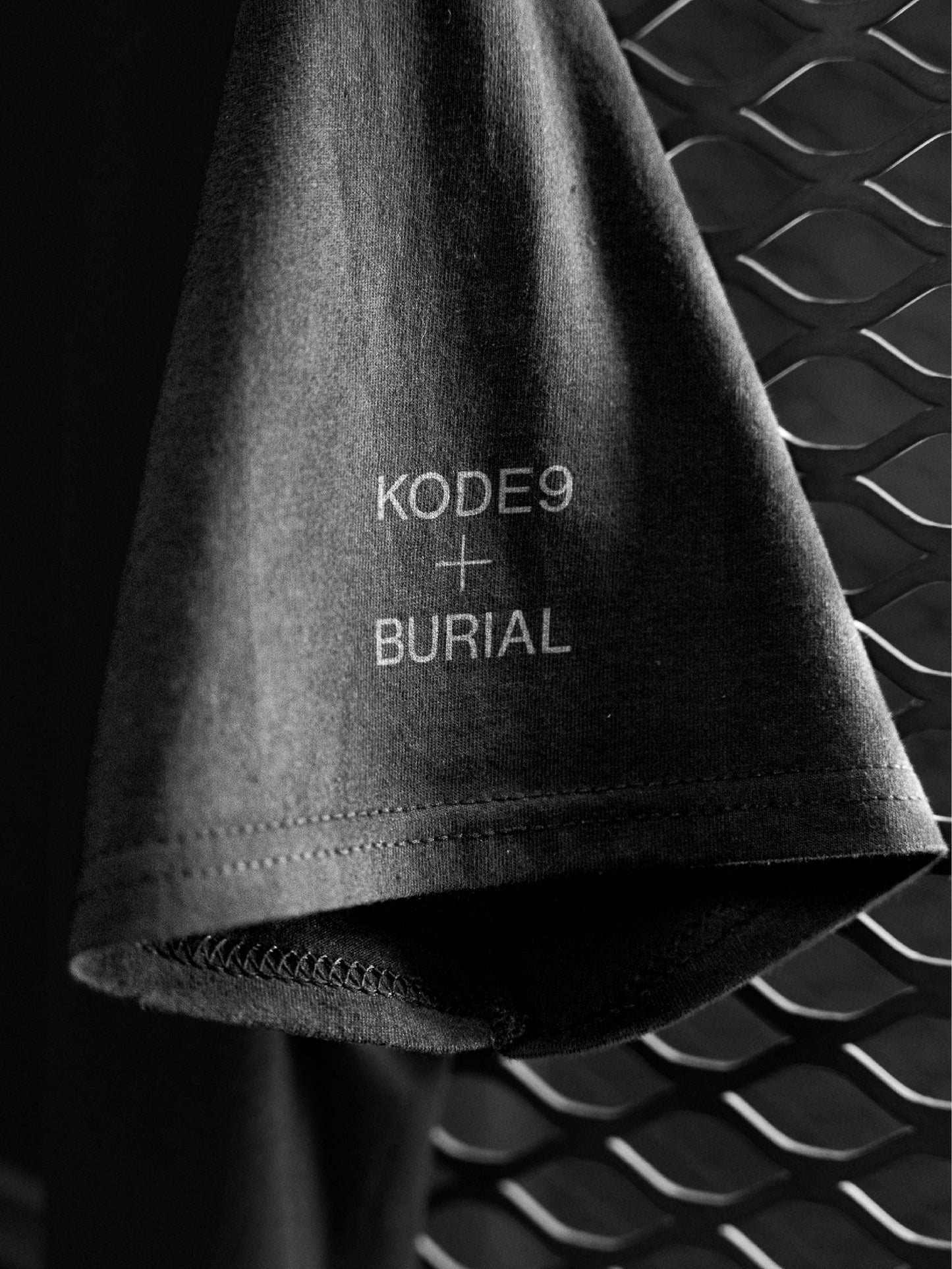 Kode9 - Infirmary / Burial - Unknown Summer - T-Shirt